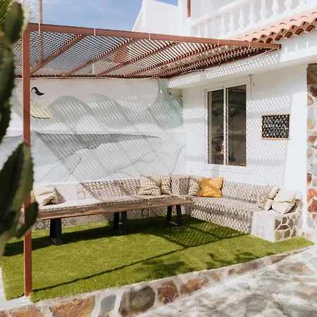 Endless Summer Hostel (Adults Only)-2