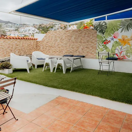 Endless Summer Hostel (Adults Only)-3
